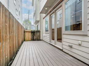 931 W 23rd Street B, Houston TX 77008