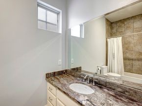 931 W 23rd Street B, Houston TX 77008