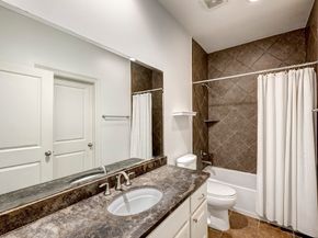 931 W 23rd Street B, Houston TX 77008