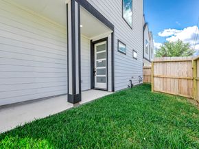 1511 Euel Street, Houston TX 77009