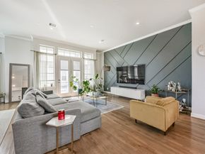 1040 W 26th Street E, Houston TX 77008