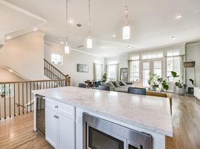 1040 W 26th Street E, Houston TX 77008