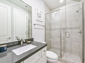 1040 W 26th Street E, Houston TX 77008