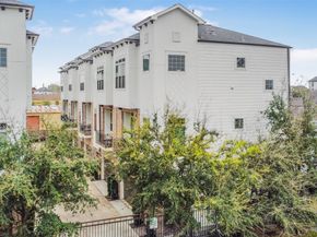 1040 W 26th Street E, Houston TX 77008