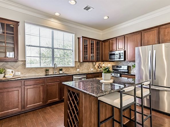 3208 Clearview Circle, Houston TX 77025