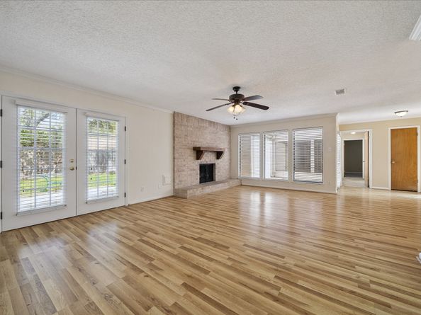 14907 Aspen Hills Drive, Houston TX 77062