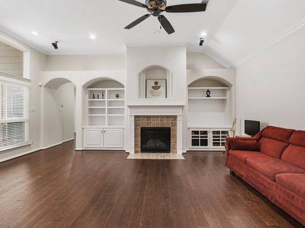1526 Ralston Branch Way, Sugar Land TX 77479
