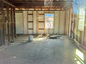102 Georgia Street, Houston TX 77029