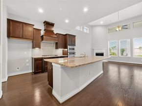 4926 Thunder Creek Ln, Sugar Land TX 77479