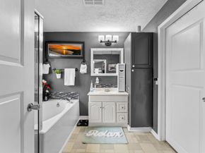 2527 Turner Drive, Houston TX 77093