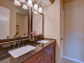 6330 Creekbend Drive D, Houston TX 77096