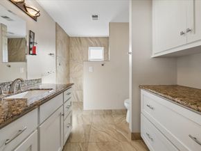 10906 Piping Rock Lane, Houston TX 77042