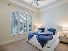 54 Kingscote Way, The Woodlands TX 77382