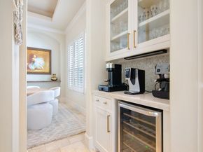 54 Kingscote Way, The Woodlands TX 77382