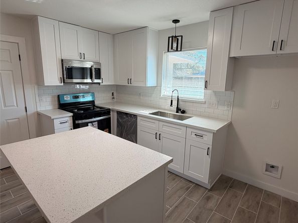 5842 Beldart Street, Houston TX 77033