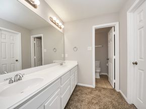 4422 Roundtree Lane, Missouri City TX 77459