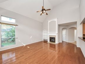 4422 Roundtree Lane, Missouri City TX 77459