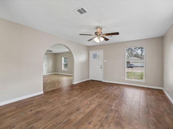 8611 Valley Rock Drive, Houston TX 77078