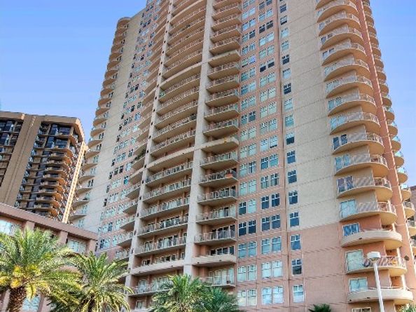 3505 Sage Road 1104, Houston TX 77056