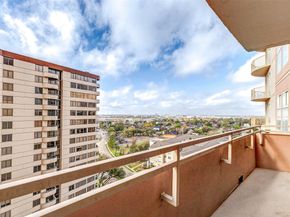 3505 Sage Road 1104, Houston TX 77056