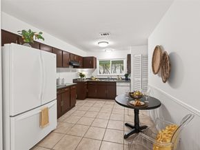 1 Laurel Oak Place E, Spring TX 77380