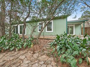 1 Laurel Oak Place E, Spring TX 77380