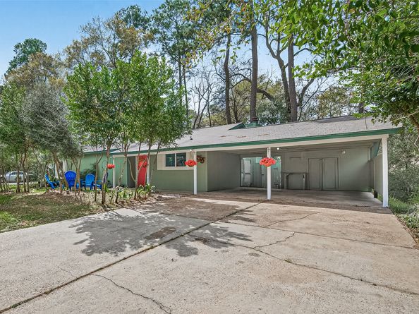 1 Laurel Oak Place E, Spring TX 77380