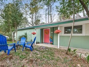 1 Laurel Oak Place E, Spring TX 77380