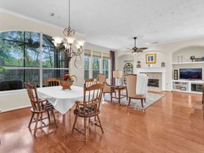 44 Windsor Bridge Drive, Conroe TX 77384