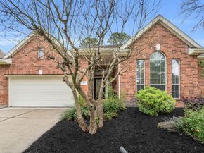 44 Windsor Bridge Drive, Conroe TX 77384