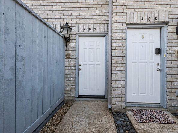 600 Wilcrest Drive 402, Houston TX 77042