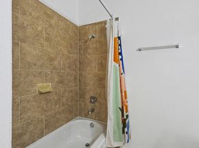 600 Wilcrest Drive 402, Houston TX 77042