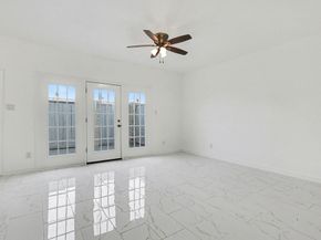 600 Wilcrest Drive 402, Houston TX 77042