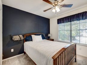 22 S Greywing Place, The Woodlands TX 77382