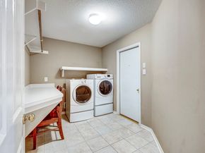 22 S Greywing Place, The Woodlands TX 77382