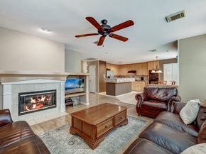 22 S Greywing Place, The Woodlands TX 77382