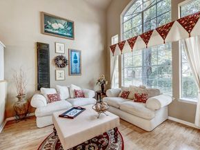 22 S Greywing Place, The Woodlands TX 77382