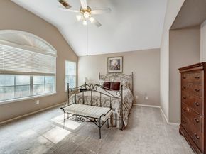 22 S Greywing Place, The Woodlands TX 77382