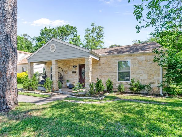 3853 Rosedale Street, Houston TX 77004