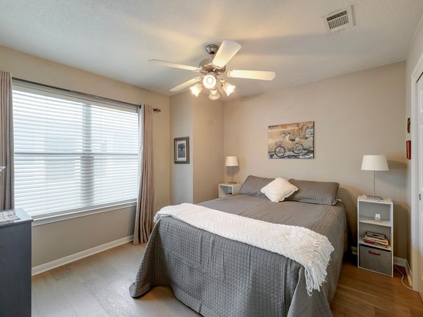 1805 Keene Street, Houston TX 77009