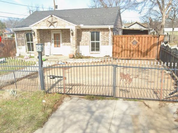 3701 Forbes Street, Fort Worth TX 76105