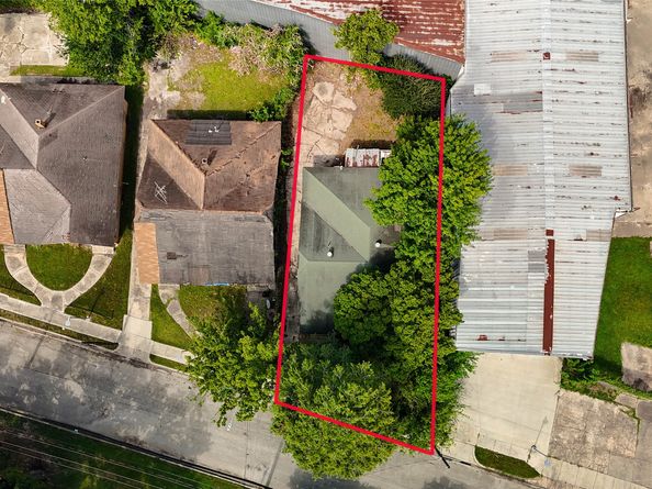 211 N Jenkins Street, Houston TX 77003