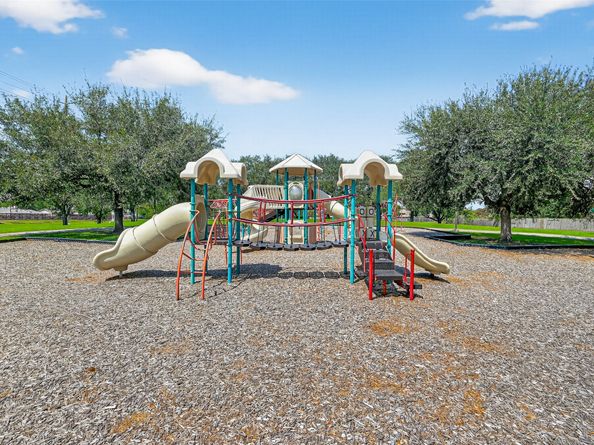 3002 Windmill Street, Sugar Land TX 77479