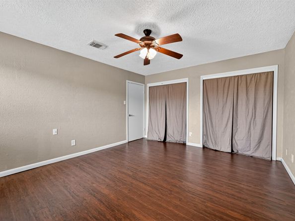 3002 Windmill Street, Sugar Land TX 77479
