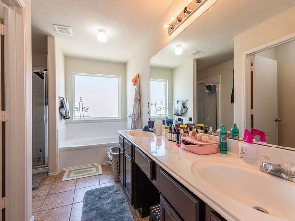 13822 Calm Wind Way, Houston TX 77045