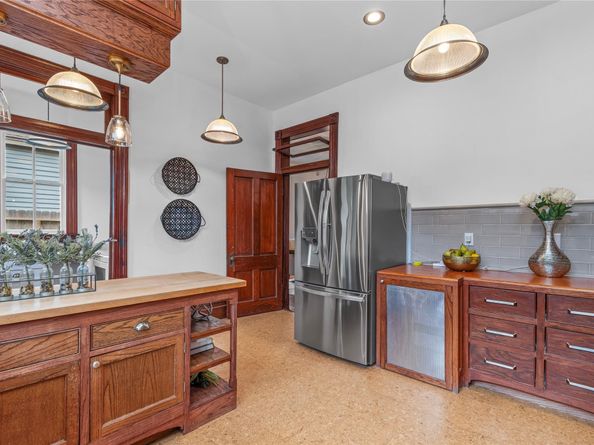 2010 Lubbock Street, Houston TX 77007
