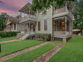 2010 Lubbock Street, Houston TX 77007