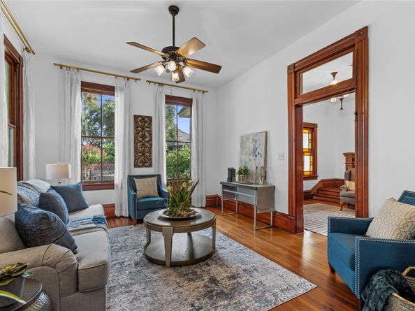 2010 Lubbock Street, Houston TX 77007