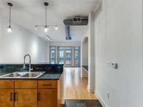 1901 Post Oak Boulevard 2220, Houston TX 77056