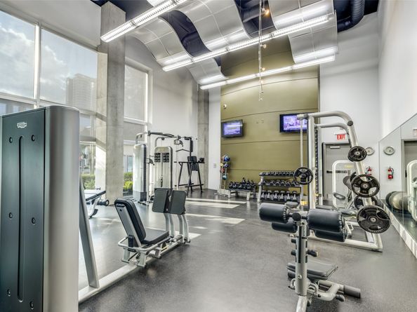 1901 Post Oak Boulevard 2220, Houston TX 77056